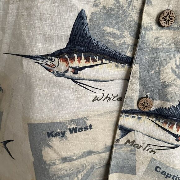 Reel Legends Fish Print Shirt Sz M Mens Button Up Key West Captive Short Sleeve - Picture 8 of 13